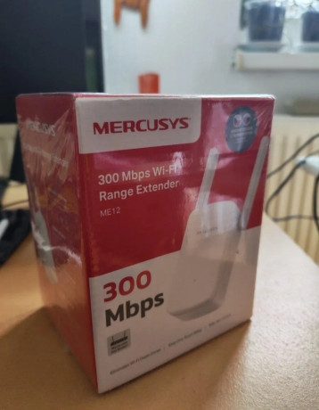 mercusys-me12-n300-range-extender-big-0