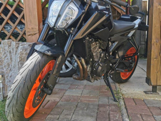 ktm-duke-790