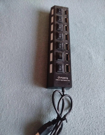 7-portovy-usb-20-hub-rozbocovac-s-vypinacmi-novy-big-1