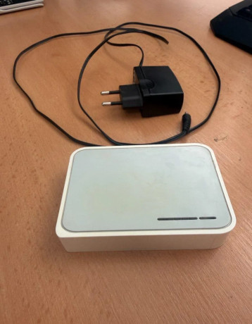 predam-tp-link-switch-a-tp-link-poweline-adaptery-2-kusy-big-0