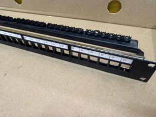 patch-panely-rm-19-1u-120x-keystone-modul-rj45