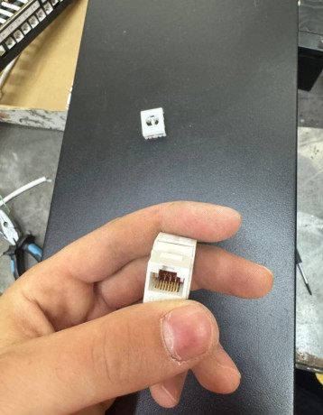 patch-panely-rm-19-1u-120x-keystone-modul-rj45-big-3