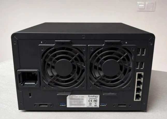 synology-ds1513-5-sachtovy-nas-4-1-tb-wd-red-big-1