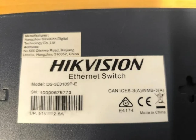 predam-poe-switch-hikvision-ds-3e0109p-e-big-0