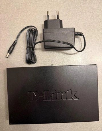predam-switch-d-link-dgs-108e-big-0