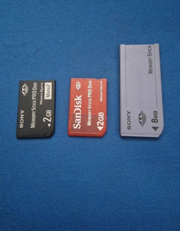 pamatove-karty-memorystick-psp-ps-big-0