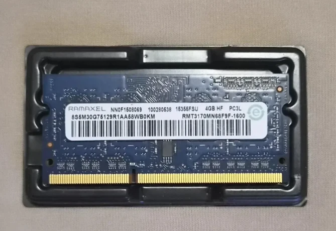 pamat-ram-na-notebook-lenovo-4gb-parametre-na-foto-big-0