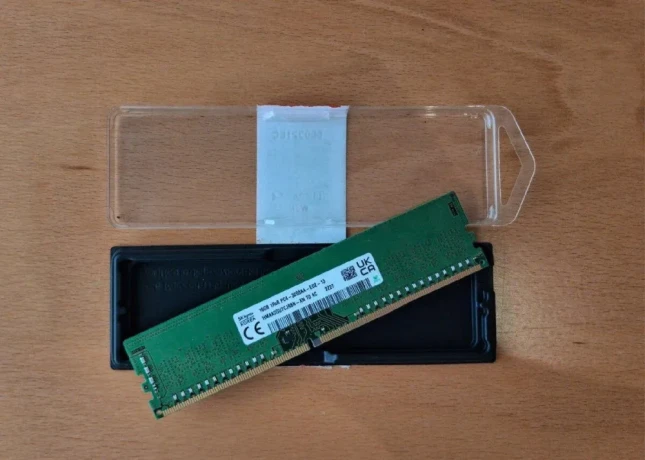 16-gb-ddr4-ecc-udimm-3200-mhz-sk-hynix-hmaa2gu7cjr8n-xn-big-0