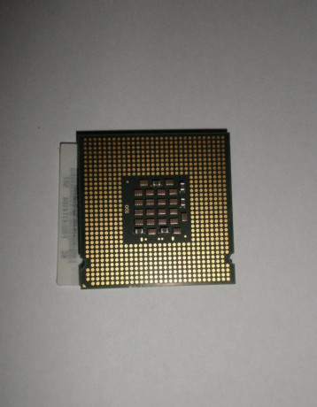 intel-pentium-4-306-ghz-socket-lga775-big-1