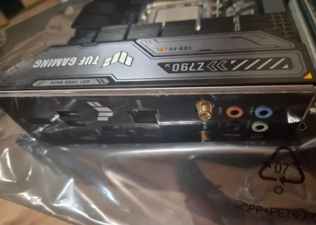 i9-13900kf-z790-plus-wifi-big-3