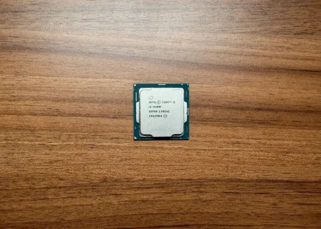 procesor-i5-9400f-gigabyte-b365-m-aorus-elite-chladic-big-1