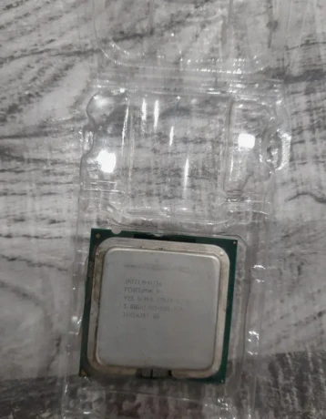predam-procesory-intel-amd-big-3