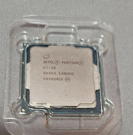 predam-procesor-pentium-g5420-socket-1151-big-0