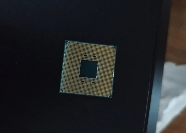 ryzen-7-5800x3d-big-3