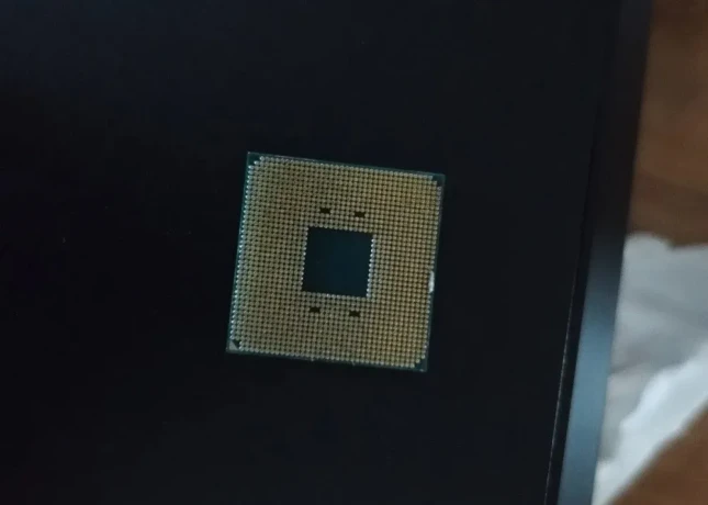 ryzen-7-5800x3d-big-3