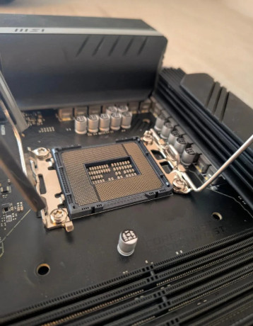 msi-z690-pro-big-3