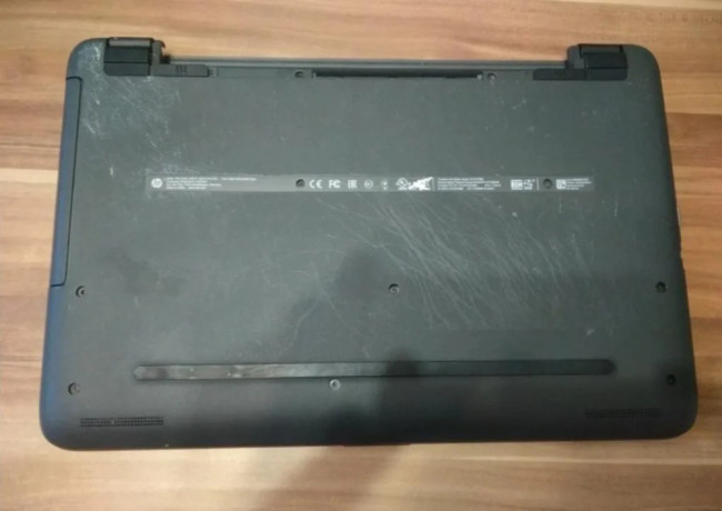 zakladna-doska-z-notebooku-hp-250-g4-big-3