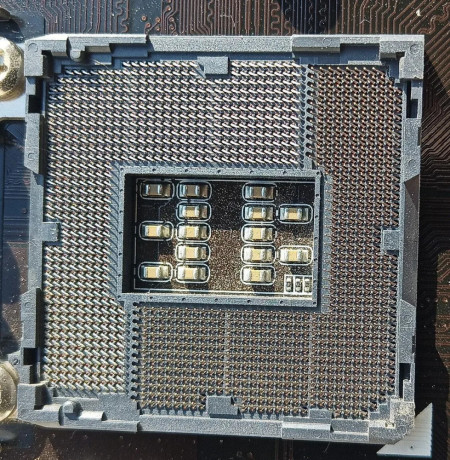 gigabyte-ga-h110m-ds2-ver10-pridana-podpora-xeon-cpu-big-3
