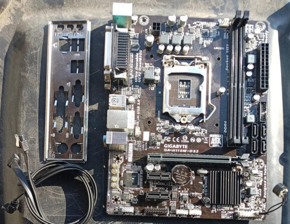 gigabyte-ga-h110m-ds2-ver10-pridana-podpora-xeon-cpu-big-1
