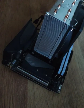 gigabyte-aorus-b550i-wifi-big-4