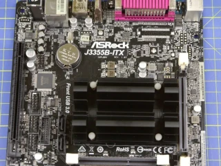 asrock-zakladna-doska-j3355b-itx-pamat-4gbddr3