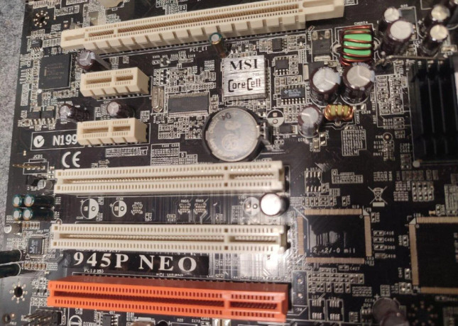 msi-945-neo-cpu-pentium-d-big-1