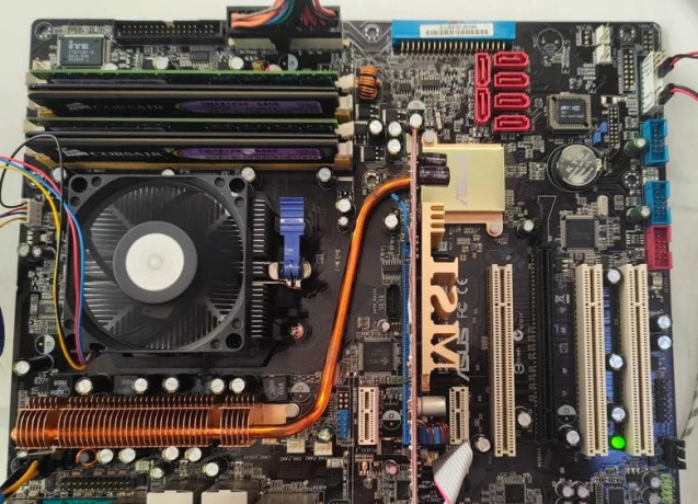 asus-m2n-sli-deluxe-big-0