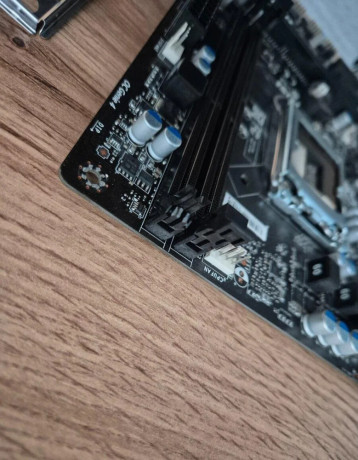 predam-dosku-intel-msi-h81m-e34-big-1