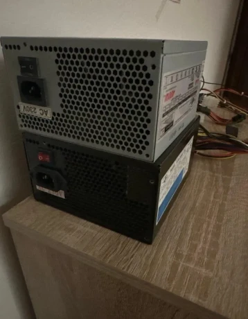 nefunkcne-400-a-550w-zdroje-big-2