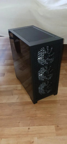 pc-skrina-cooler-master-elite-302-big-1