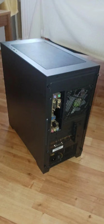 pc-skrina-cooler-master-elite-302-big-4