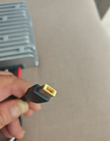 300w-menicnapajaci-adapter-z-12-na-19v-pre-notebooky-lenovo-big-3