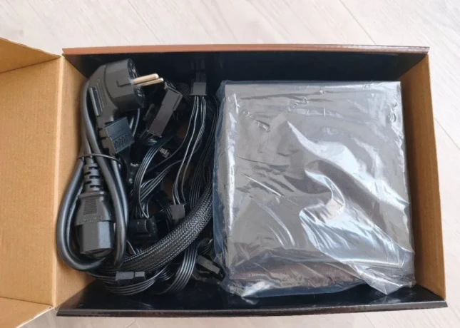pc-zdroj-seasonic-core-gc-650-big-2