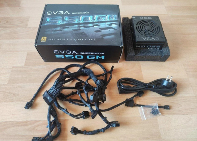 evga-supernova-550m-sfx-big-0