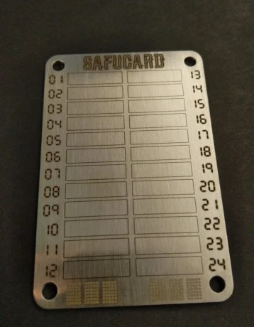 safucard-2x-nerezova-karta-na-zaznam-seedu-kladivo-a-raznice-big-1