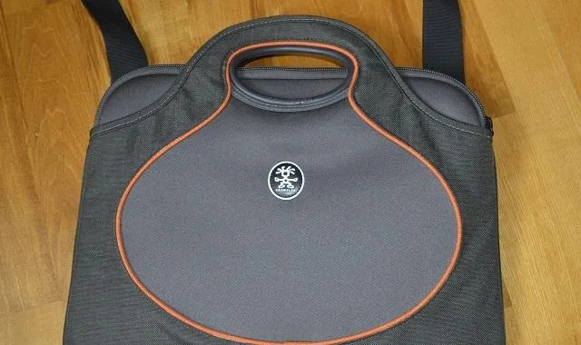 predam-taska-na-notebook-crumpler-big-1