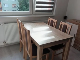 stol-so-stolickami