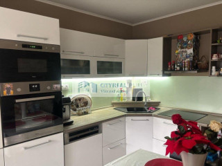 ponukame-na-predaj-kompletne-rekonstruovany-3-izbovy-byt-v-h