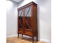 prekrasna-mahagonova-vitrina-top-stav-v169xs110xh40-small-1