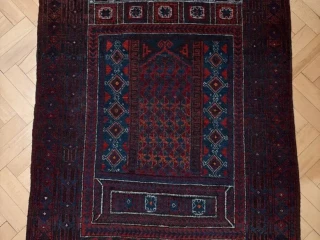 starozitny-rucne-viazany-koberec-balutch-150x107cm