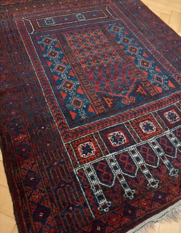 starozitny-rucne-viazany-koberec-balutch-150x107cm-big-2