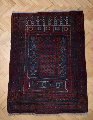 starozitny-rucne-viazany-koberec-balutch-150x107cm-big-0