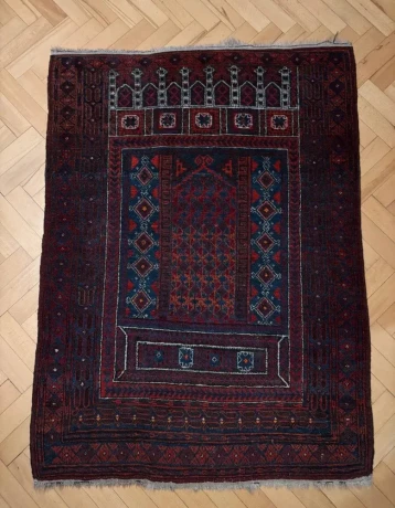 starozitny-rucne-viazany-koberec-balutch-150x107cm-big-0