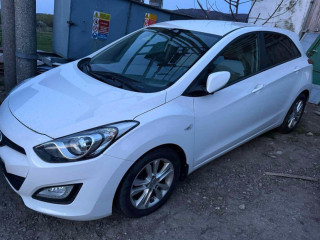 predam-diely-na-hyundai-i30-16-automat-2-generacia-2011-201