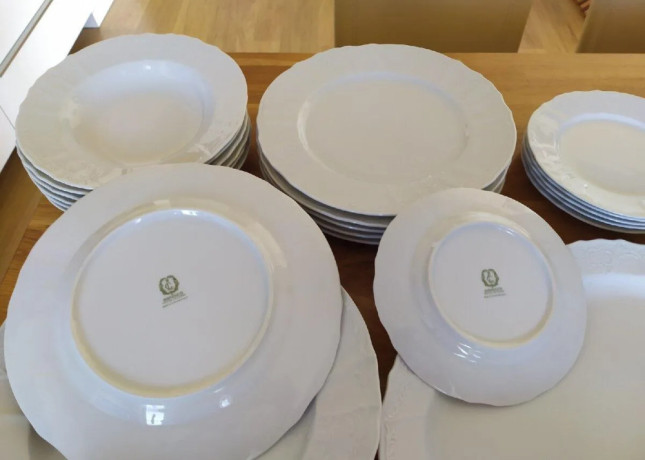 porcelanova-suprava-bernadotte-big-2
