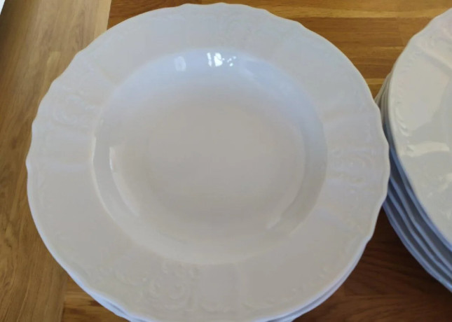porcelanova-suprava-bernadotte-big-3
