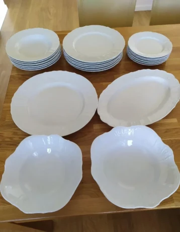 porcelanova-suprava-bernadotte-big-1