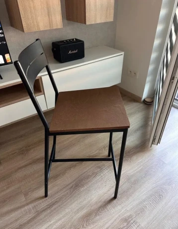 barova-stolicka-ikea-big-0