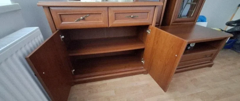 predam-rustikalny-obyvackovy-set-v-elegantnom-dizajne-big-2