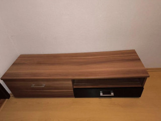 skrinka-do-obyvacky-s423cm-d140cm-v35cm